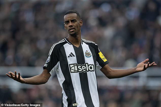 希勒：俱乐部远比任何个人重要，伊萨克应立刻把他经纪人解雇